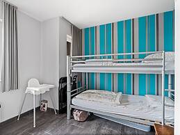 Sunny Apartment With Sea-views