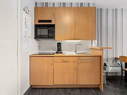 Sunny Apartment With Sea-views