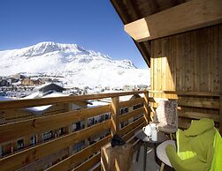 Apartment in Grandes Rousses Massif