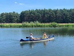 Amazing Holiday Home Near the Lake
