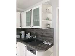 Romantic Apartment Near Seabeach