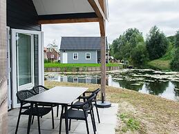 Nice Holiday Home Near the Waterfront With 2 Bathrooms