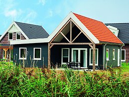 Quiet Lakeside Escape for Four