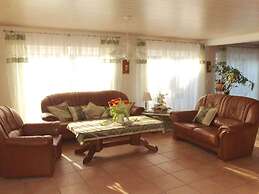 Holiday Home Frog Prince