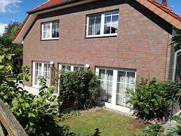 Holiday Home Frog Prince