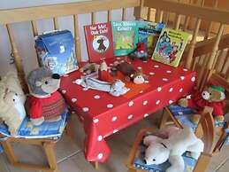 Holiday Home Frog Prince