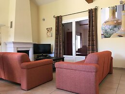 Peaceful Holiday Home With Pool at Les Forges