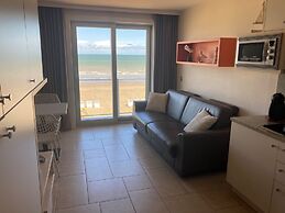 Apartment in Nieuwpoort With sea View