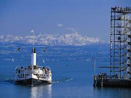 Santis Comfortable Holiday Residence