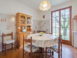 Spacious Holiday Home in Marciaga With Garden