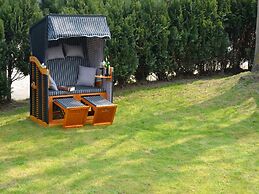 Relaxing Retreat by Poel Beach