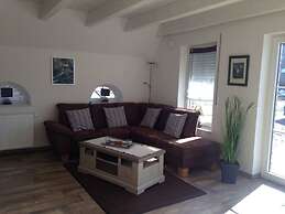 House Little Maddi Comfortable Vacation Home