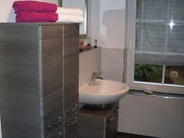 House Little Maddi Comfortable Vacation Home