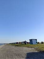 Starfish Modern Retreat