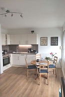 Starfish Modern Retreat