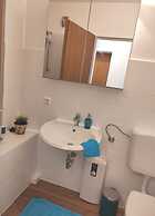 Starfish Modern Retreat