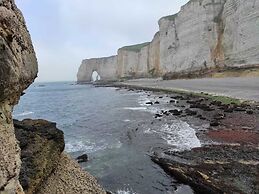 New House, Between sea and Countryside, Etretat