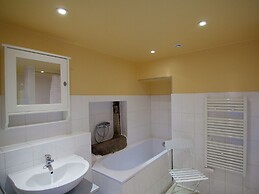 Spacious Gite With Large Terrace