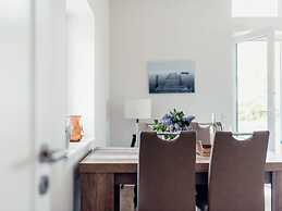 Loheide Modern Retreat