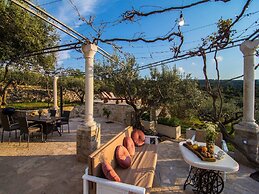 Villa Roza - One Bedroom With Swimming Pool