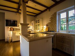 Villa Roza - One Bedroom With Swimming Pool