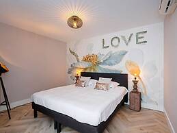 Beautiful Holiday Home Near sea in Katwijk