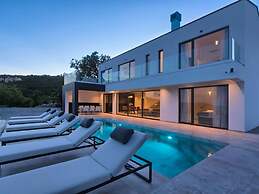 Ultima Comfortable Holiday Residence