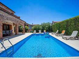 Villa Amani Comfortable Holiday Residence