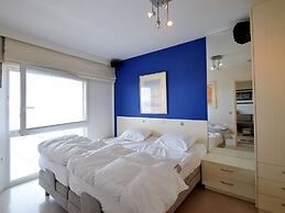 James Ensor Apartment With sea View