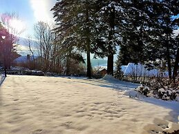 Crystal Holiday Home