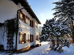 Crystal Holiday Home