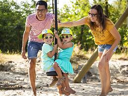 Nice Chalet With AC, on the Drents-friese Wold