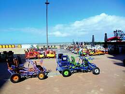 Seagull's Nest Modern Retreat