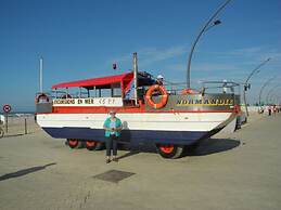 Seagull's Nest Modern Retreat