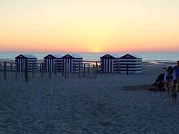 Seagull's Nest Modern Retreat