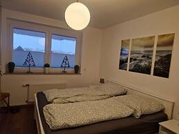Nelly Modern Retreat