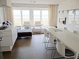 Apartment in Nieuwpoort With sea View