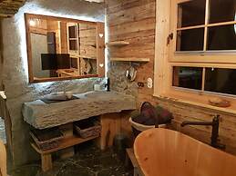 Wildererhutte Comfortable Holiday Residence