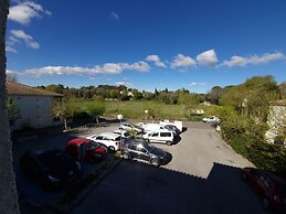 Beautiful Holiday Apartment in Uzes With Balcony