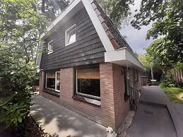 Holiday Home in Voorthuizen With Hot Tub