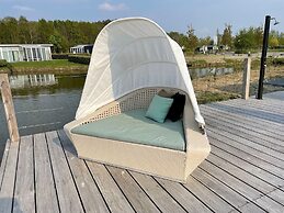 Beautiful Chalet With Spacious Jetty on the Water