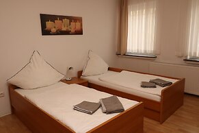 Apartment in Essen With Terrace, Balcony