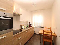 Central Apartment Near the Trade Fair