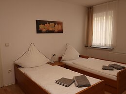 Central Apartment Near the Trade Fair