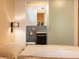 Natural Chalet With Whirlpool