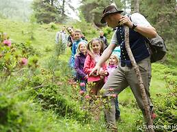 Natural Chalet With Whirlpool