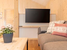 Natural Chalet With Whirlpool