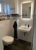 Huus Rehders Modern Retreat