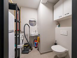 Spacious Apartment With View