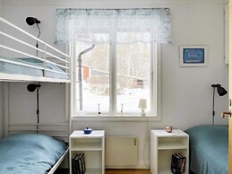 5 Person Holiday Home in Skutskar-by Traum